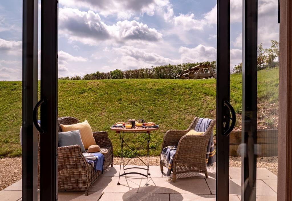 Vineyard Barn Room Woodchester ภายนอก รูปภาพ